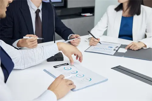 叫冷风秋雨的含义